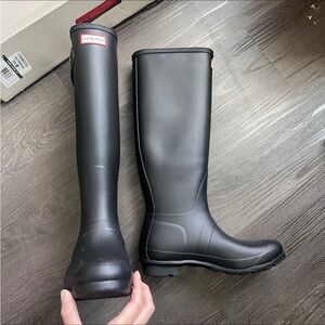 Hunter Womens Black Rubber Rain Boots Tall SIZE 8